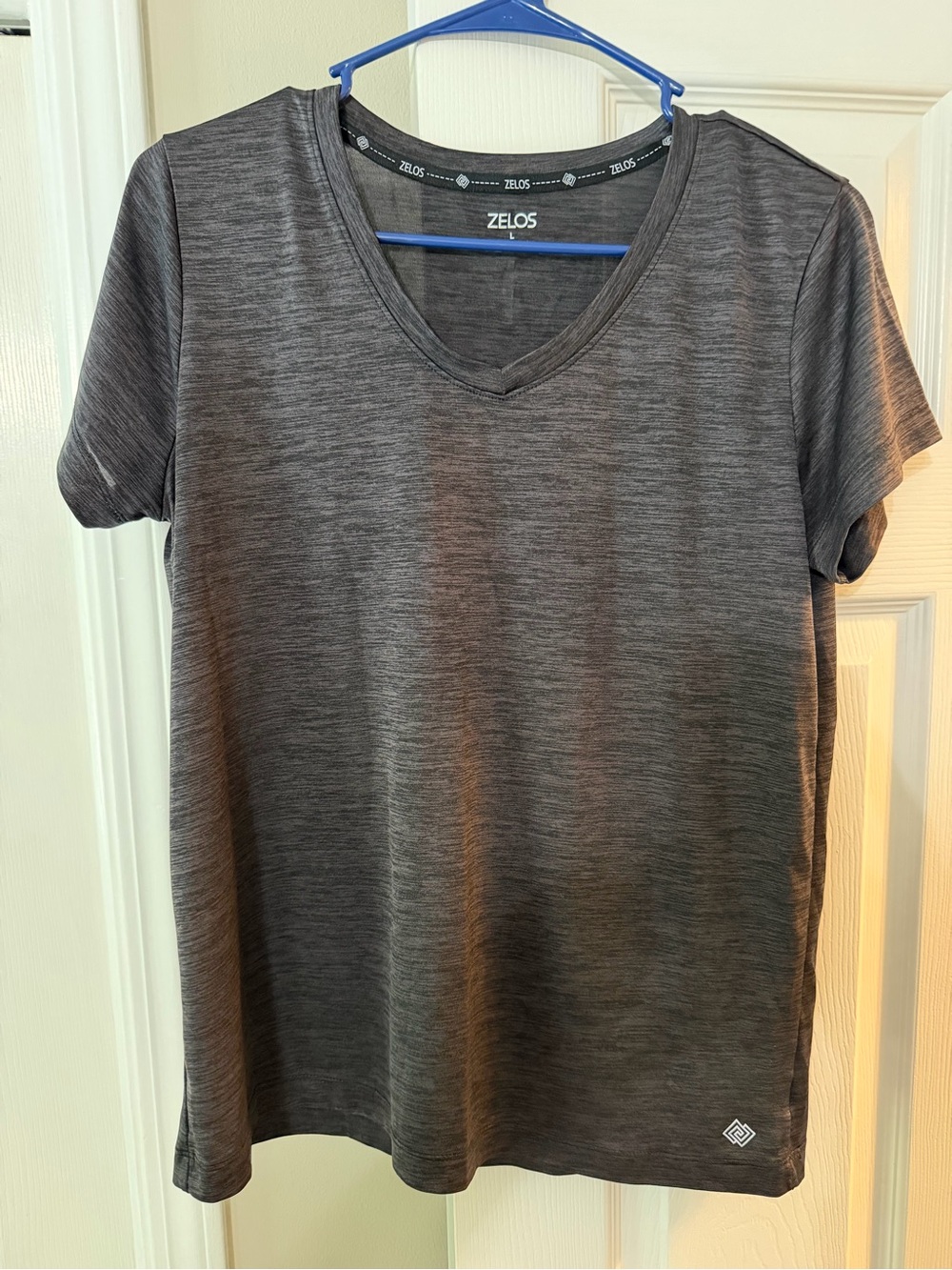ZELOS women’s Heather Charcoal V-Neck Tee